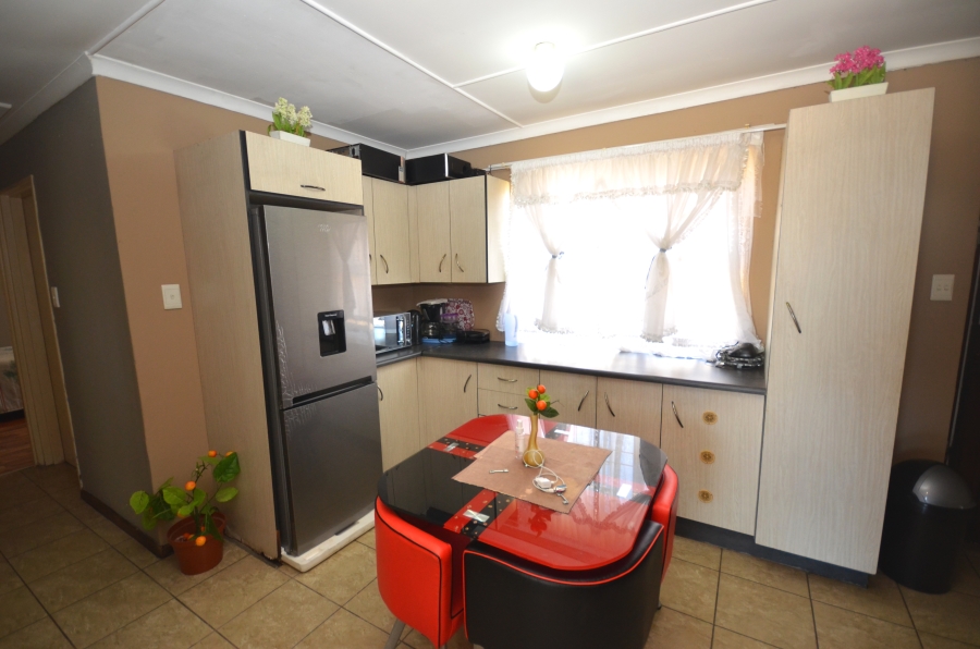 3 Bedroom Property for Sale in Highgate Eastern Cape